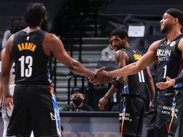 但被连续射 但被连续射